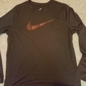 Nike dri-fit long sleeve shirt youth large